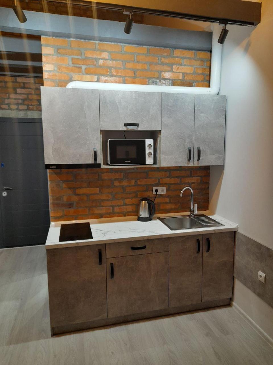 другетів Apartment